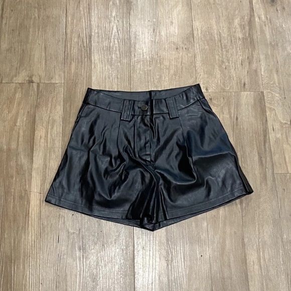 SHEIN-PU Leather Black Shorts-Women’s Size: XS-Color: Black-NEW!! - Picture 2 of 14